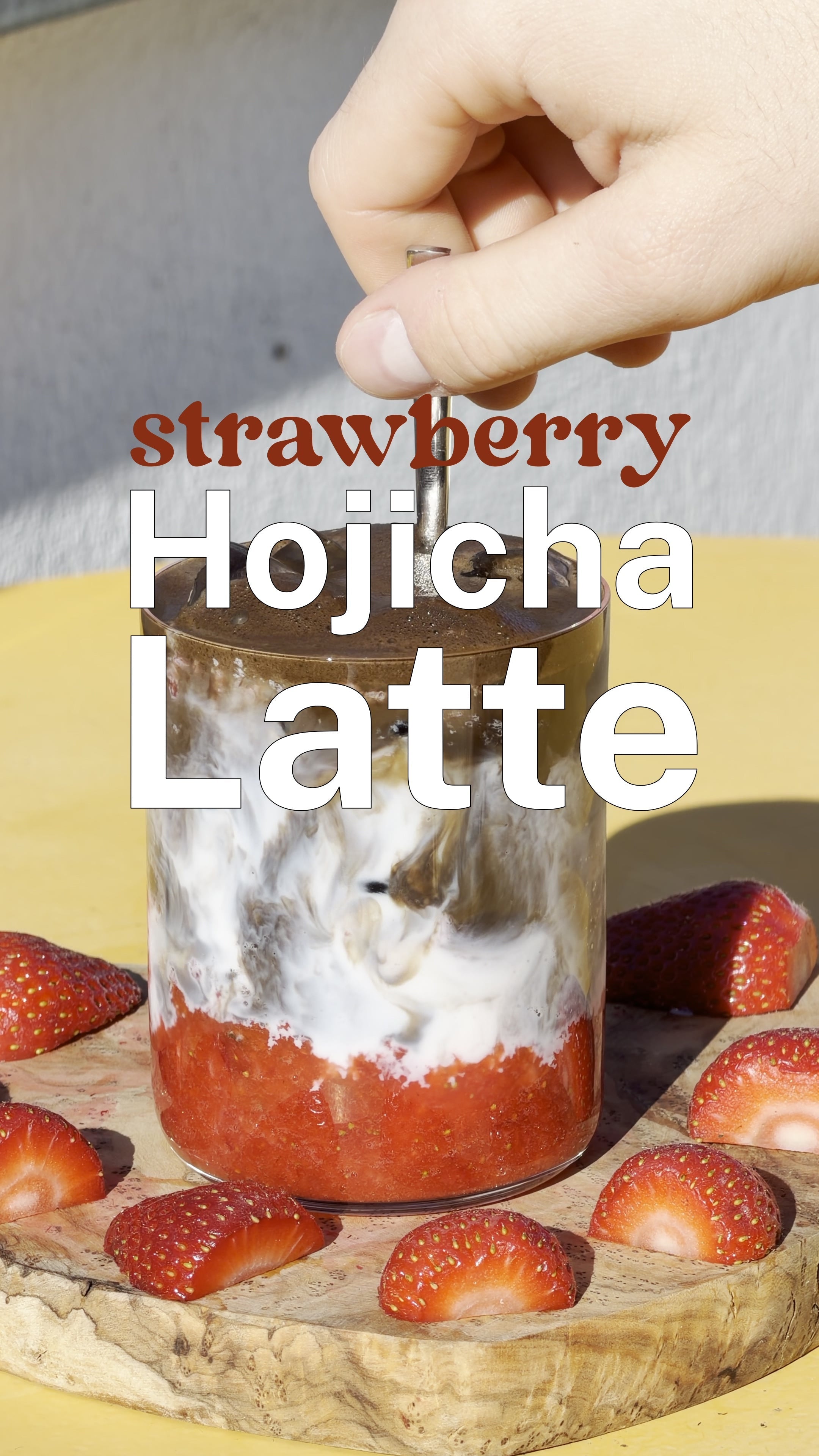 Erdbeer Hojicha Latte