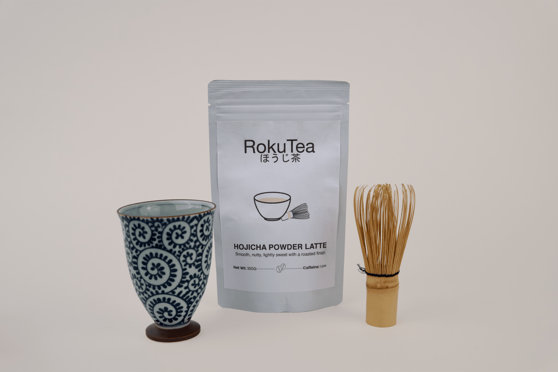 Hojicha Latte Pulver verpackung mit Tasse